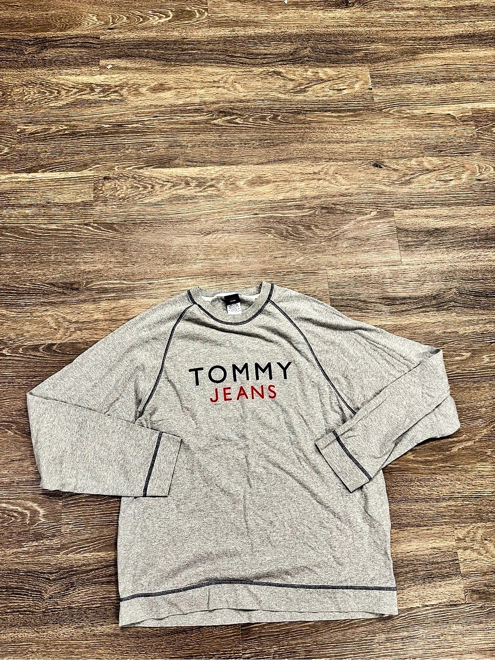 Vintage 90s Tommy Jeans Gray Spellout Raglan Sweatshirt Men’s XL